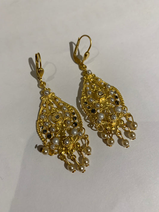 LAV er 8968G Antoinette GOLD AND WHITE PEARL SWK